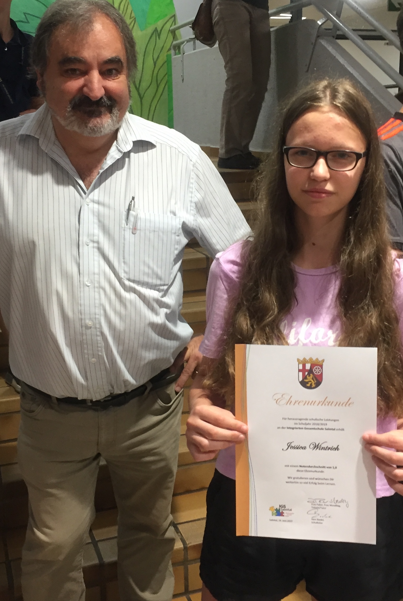 Jessica Wintrich mit dem besten Zeugnis 